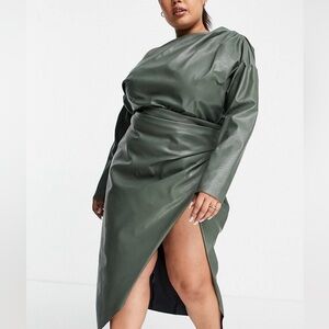 ASOS Design curve | off the shoulder dress with slit. Size US 14.New with tags!